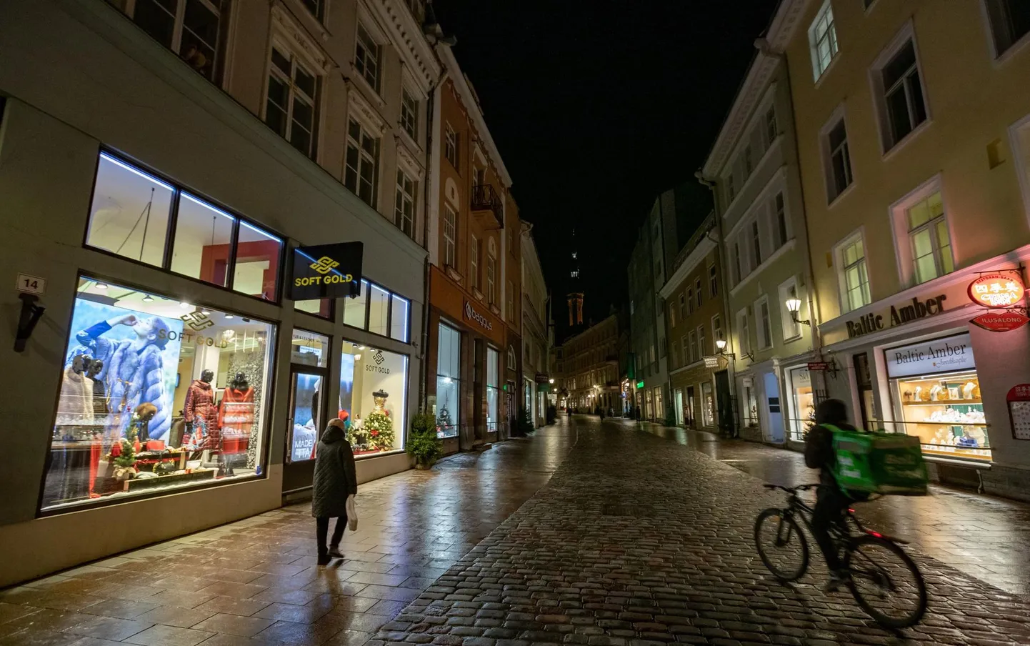 Ka vanalinna tänavad on turistidest tühjaks jäänud.