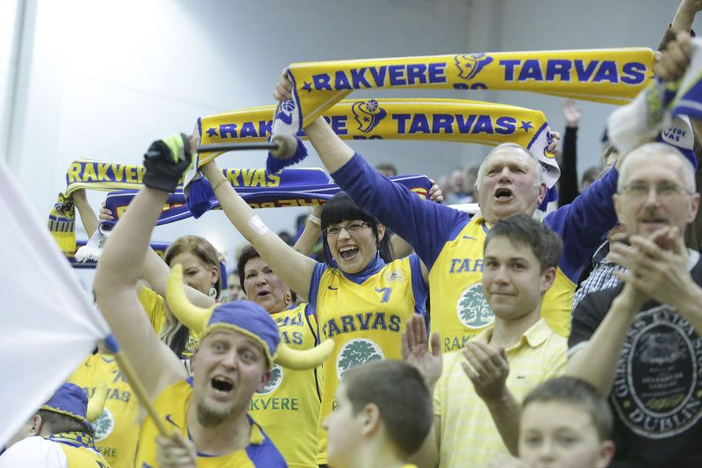 Korvpalliklubi Rakvere Tarvas fännid annavad uuel hooajal oma kooskäimistele ametliku käigu ning alustavad tegevust MTÜna.