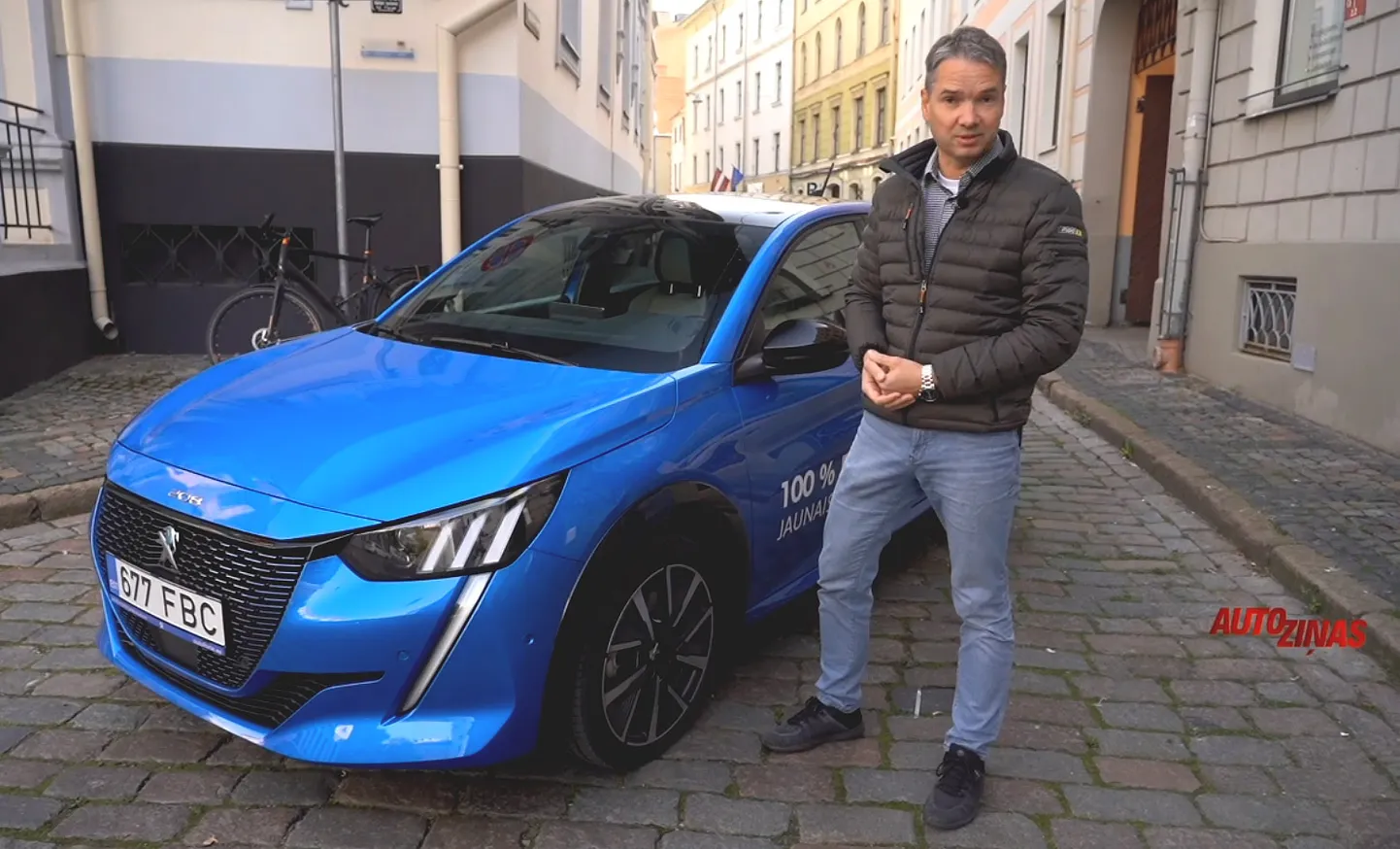 Normunds Avotiņš un Peugeot e-208