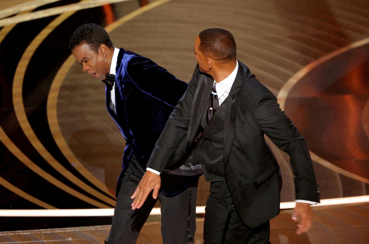 Уилл Смит ударил Криса Рока на церемонии "Оскар"