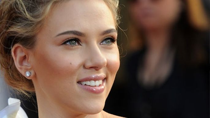 Скарлетт лицо. Scarlett Johansson facial.