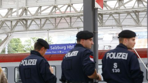 В Вене столкнулись два поезда: пассажиров эвакуируют, есть пострадавшие