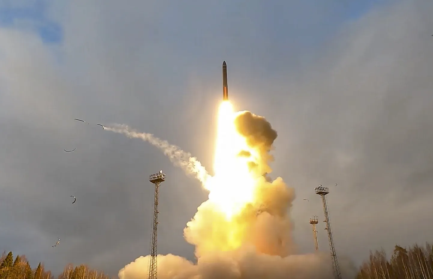 Mandritevahelise ballistilise raketi katsetus Venemaal.