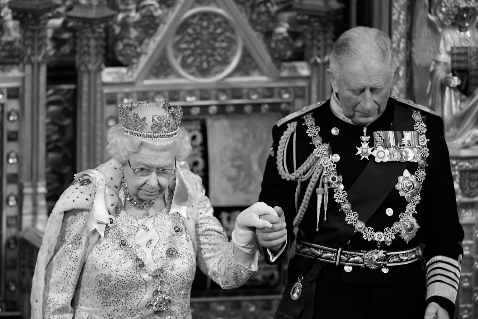 Karaliene Elizabete II un Velsas princis Čārlzs