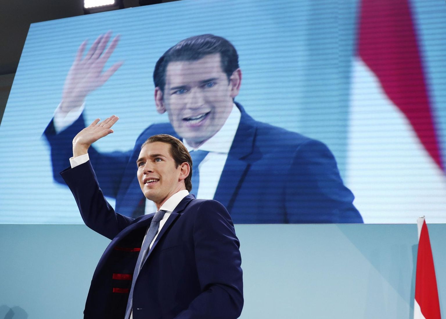 Erakorralistel valimistel võttis valimisvõidu endise kantsleri Sebastian Kurzi juhitud Austria Rahvapartei (ÖVP).