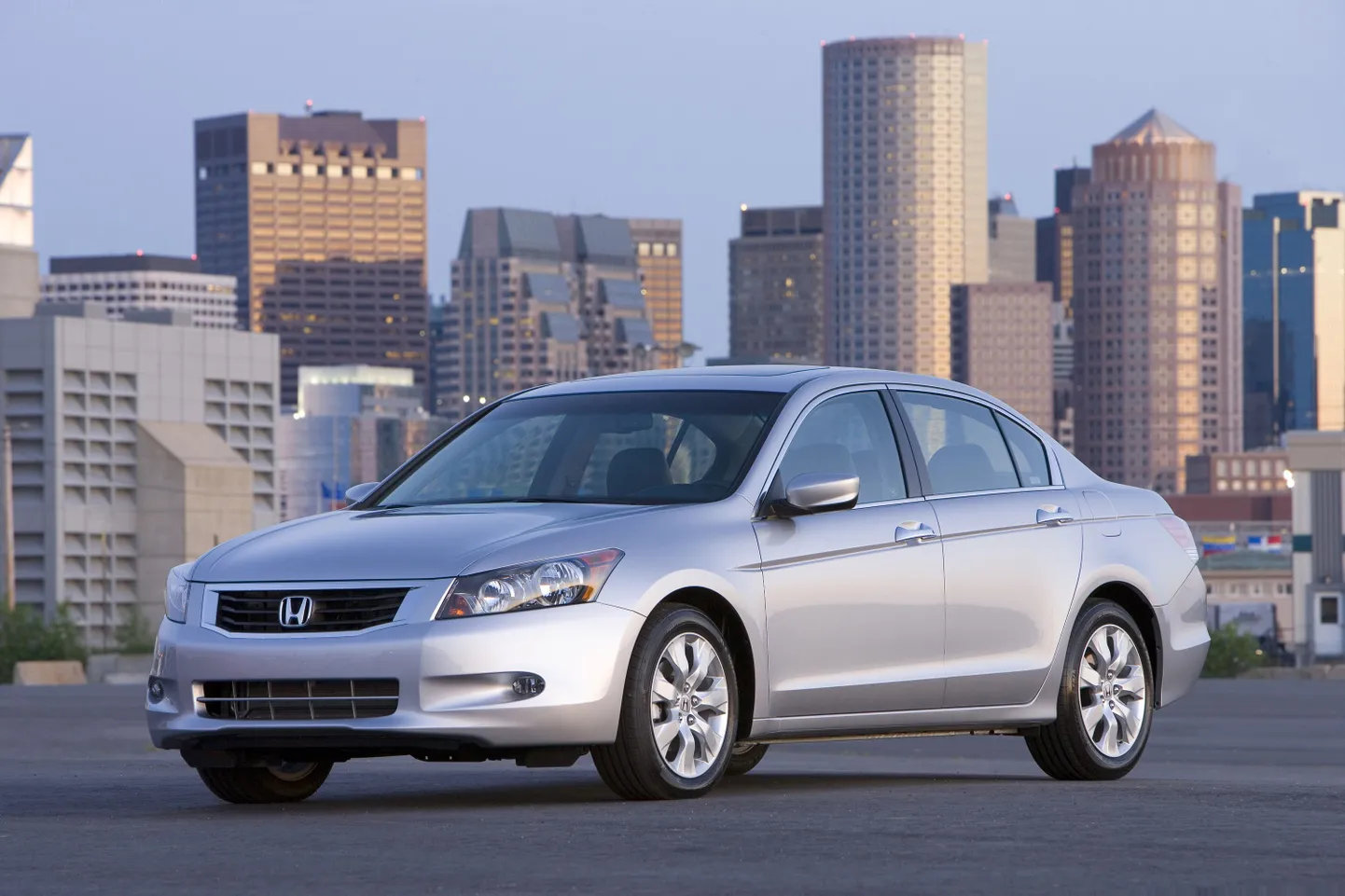 Honda Accord. Foto on illustreeriv
