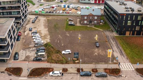 GARRI RAAGMAA ⟩ «Pärnu, mu Pärnu, sa tornide linn!»