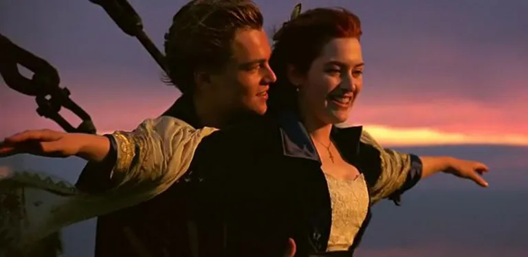 Kuulus kaader filmist «Titanic». Pildil Kate Winslet ja Leonardo DiCaprio