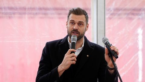 Aivis Ceriņš paziņo, ka mīļotā Dana gaida bērniņu