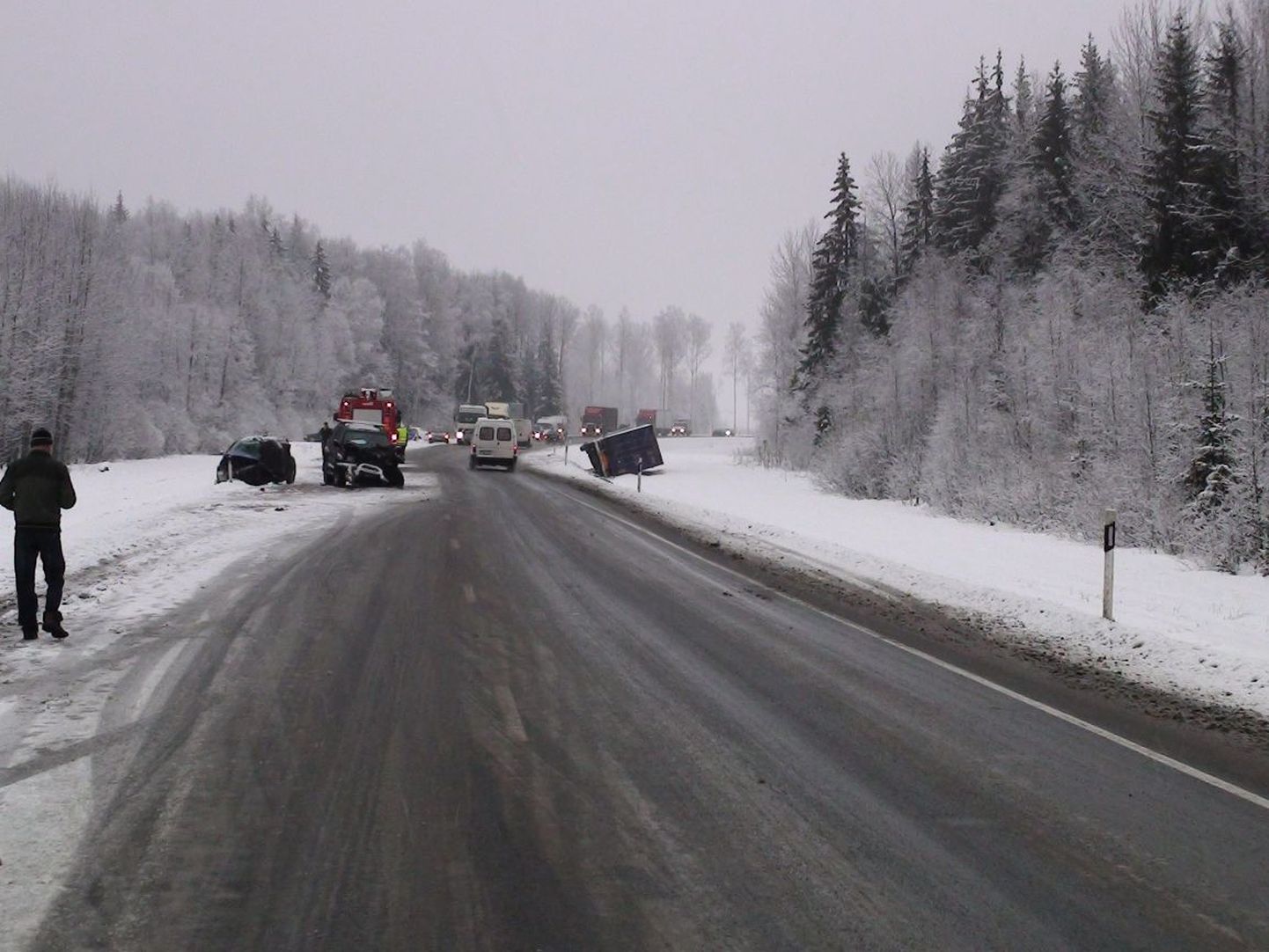 Raske avarii Tallinna-Tartu maanteel.