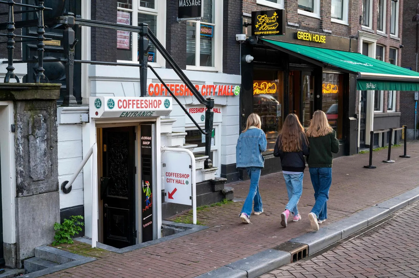 Amsterdami kanepikohvikud.