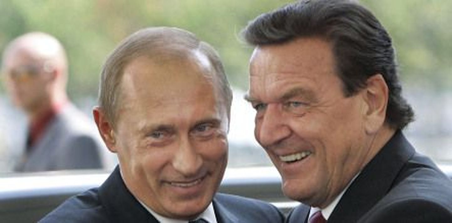 Venemaa peaminister Vladimir Putin ja endine Saksamaa liidukantsler Gerhard Schröder.