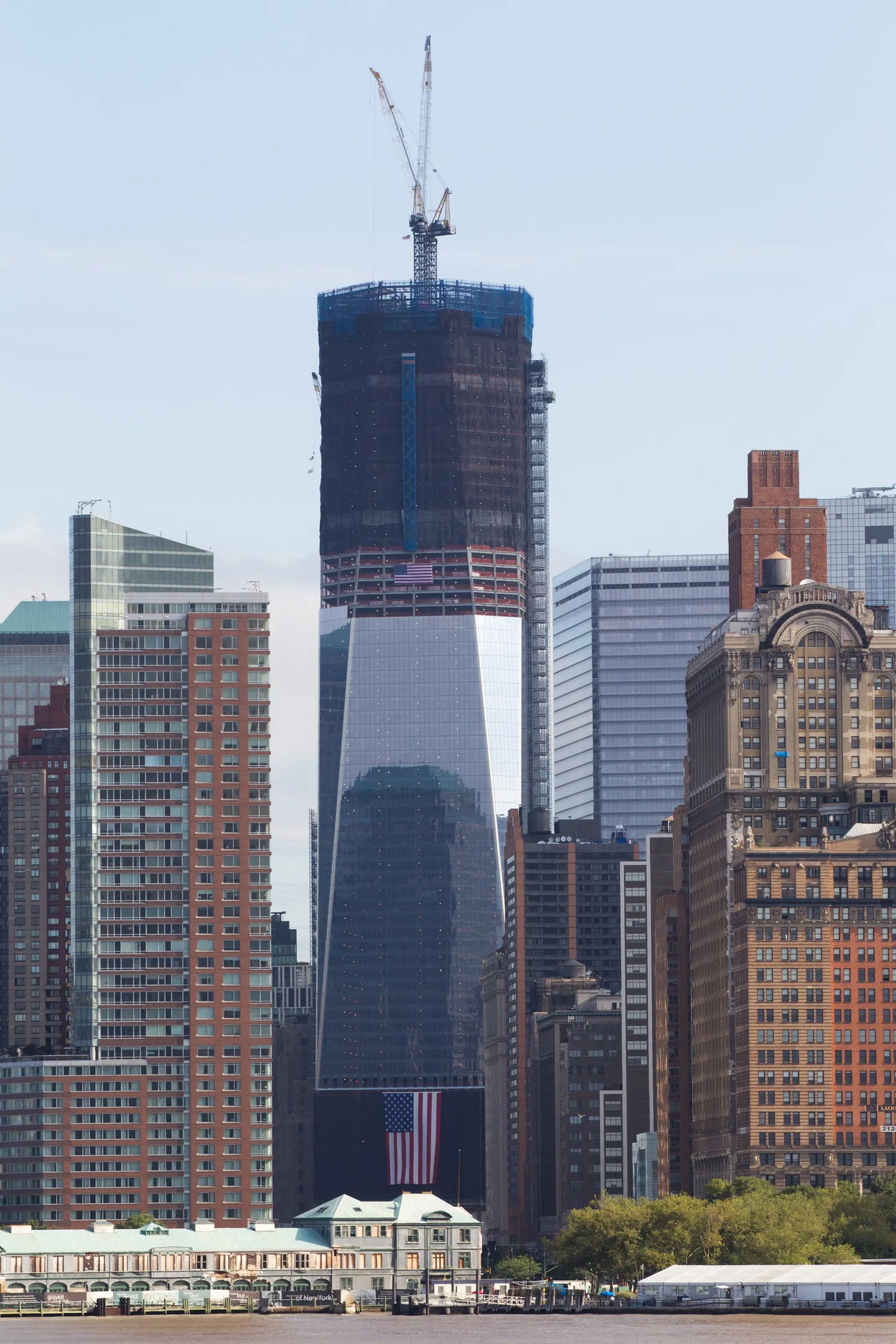 Pooleliolev One World Trade Center.