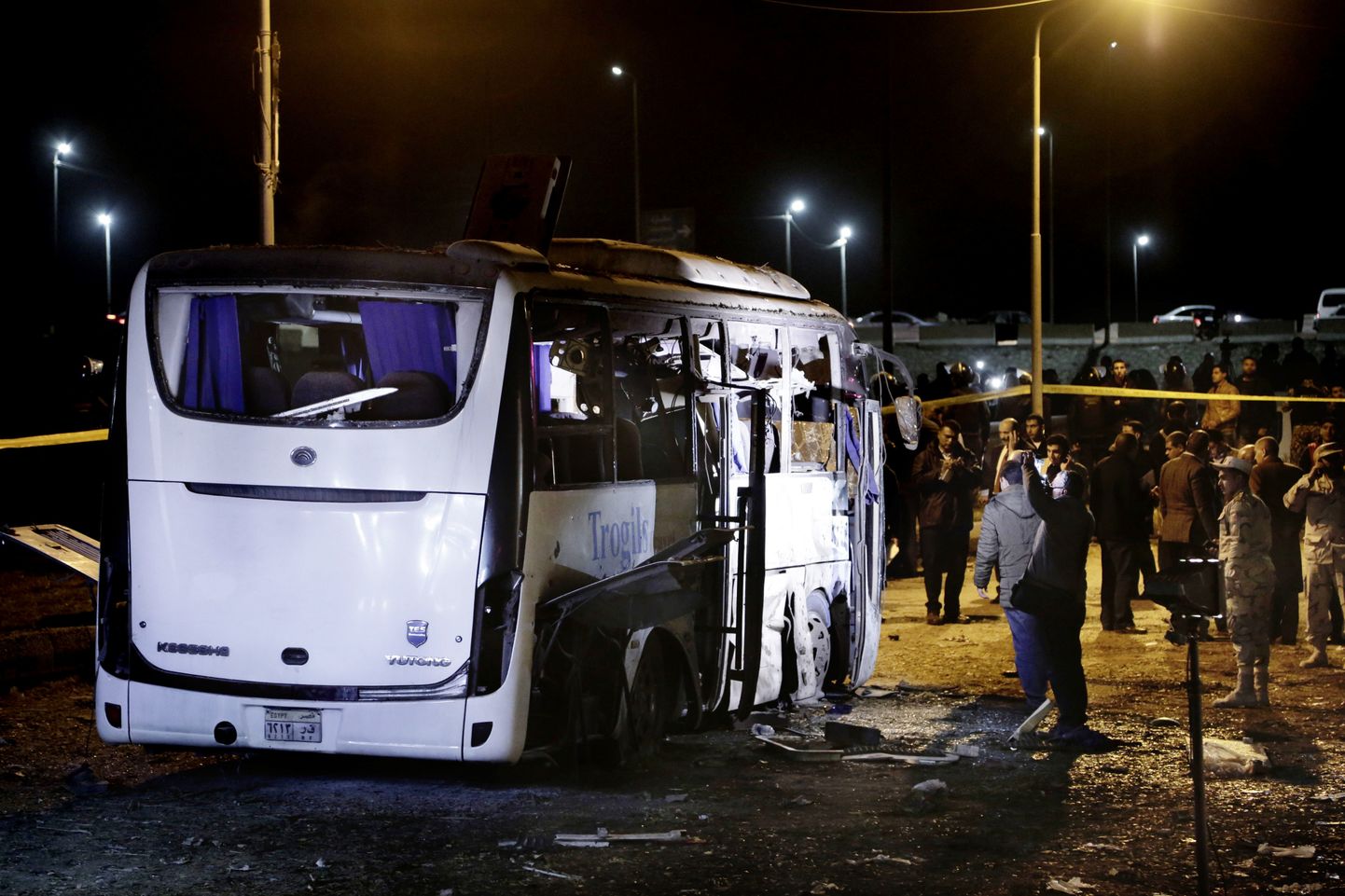 Sprādzienā cietušais tūristu autobuss Gizā, Ēģiptē, 2018. gada 28. decembrī