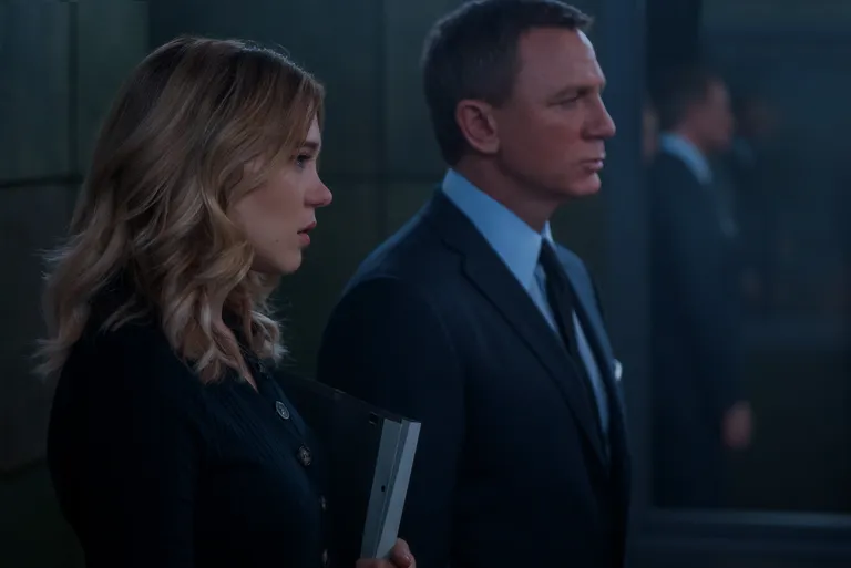 Daniel Craig James Bondina ja Lea Seydoux Dr. Madeleine Swannina 2021. aasta filmis «No Time to Die» («Surm peab ootama»)