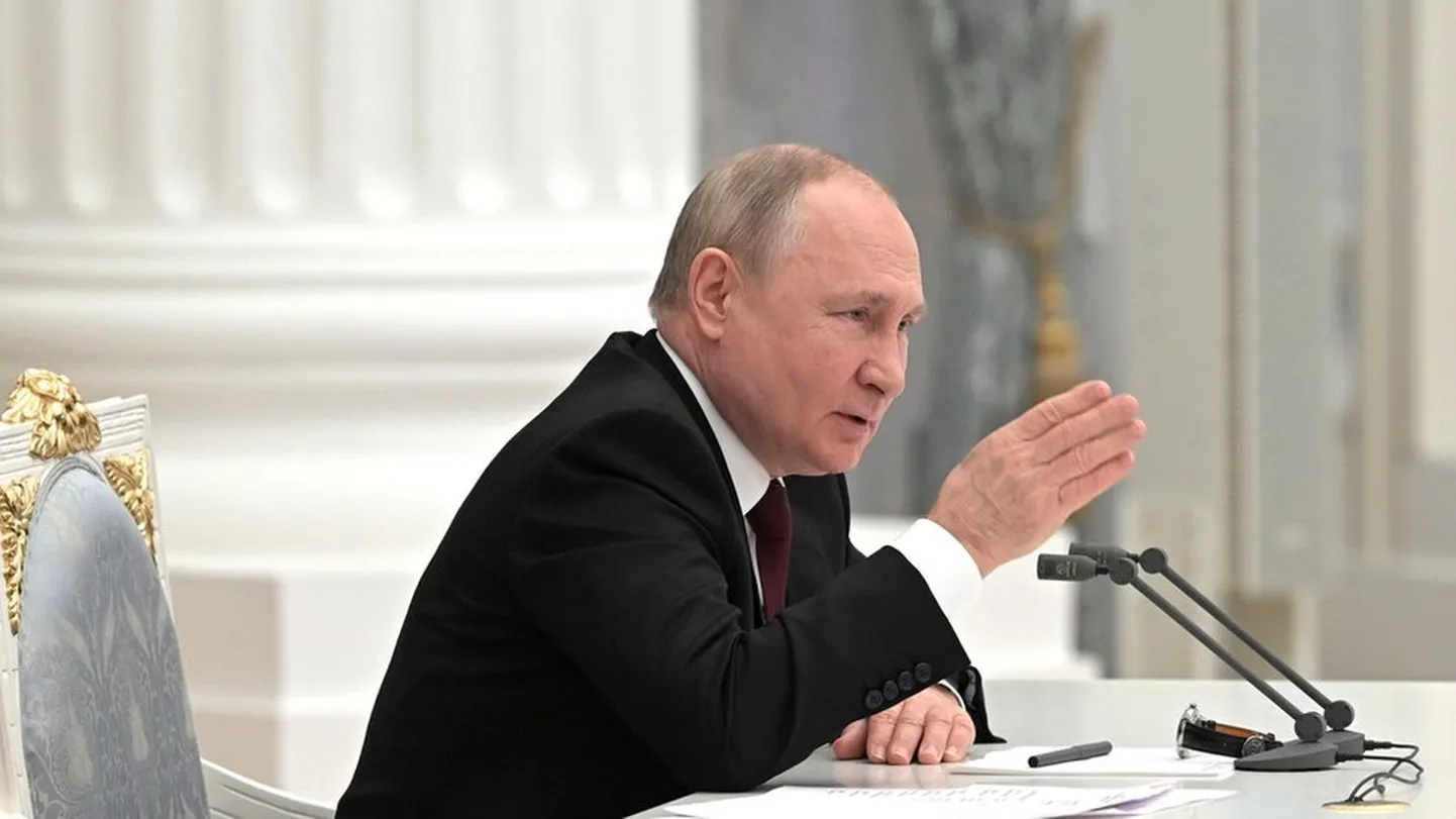 Владимир Путин на заседании Совбеза 21 февраля