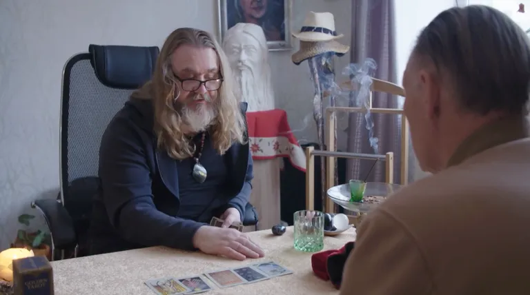 Mida näitavad tarokaardid?