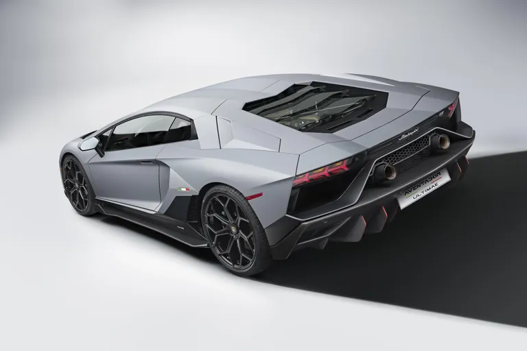 Lamborghini Aventador LP 780-4 Ultimae