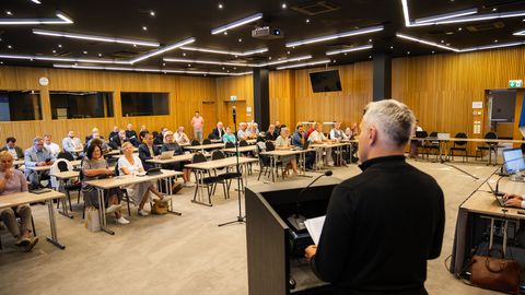 ARVAMUS ⟩ Pilkelood Pärnu võimu üle. Kas vaid meelelahutus?