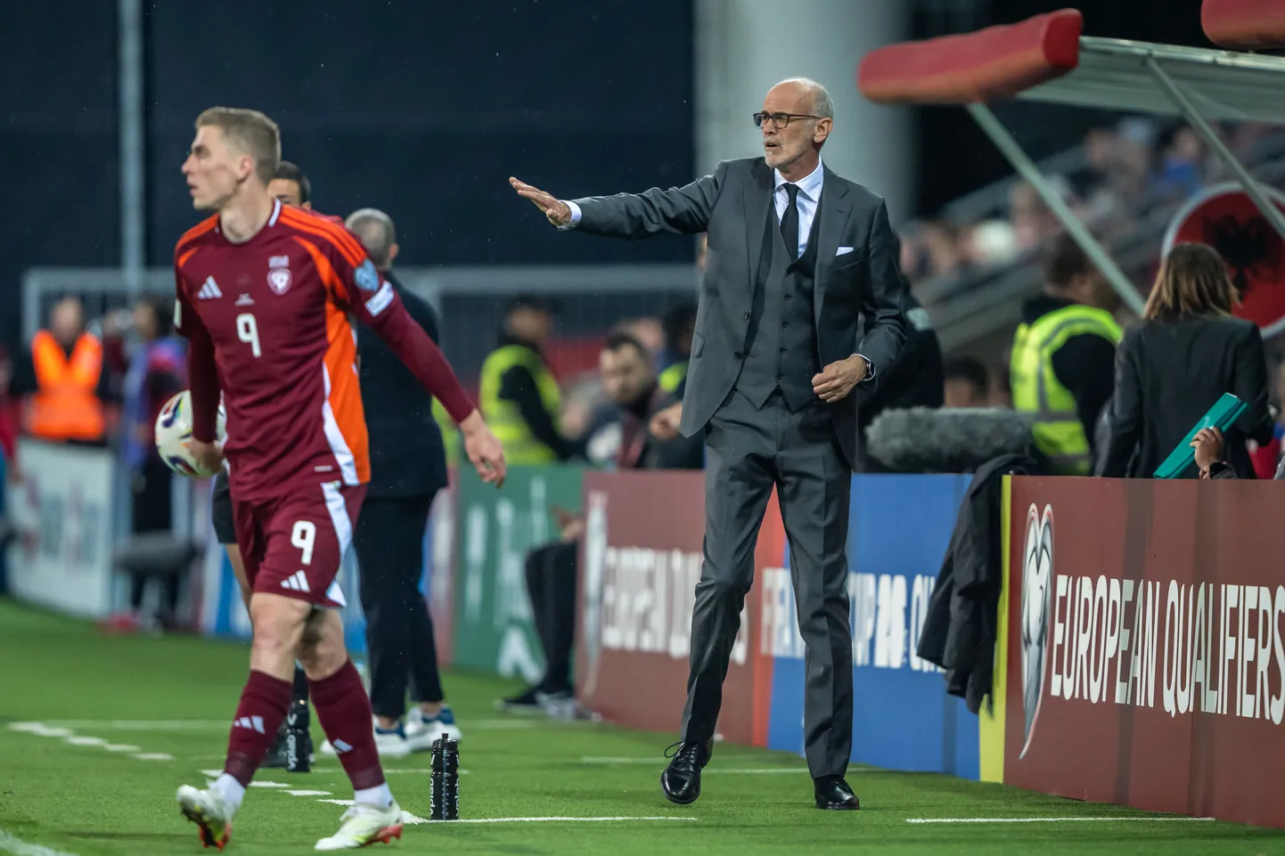 Futbola treneris Paolo Nikolato