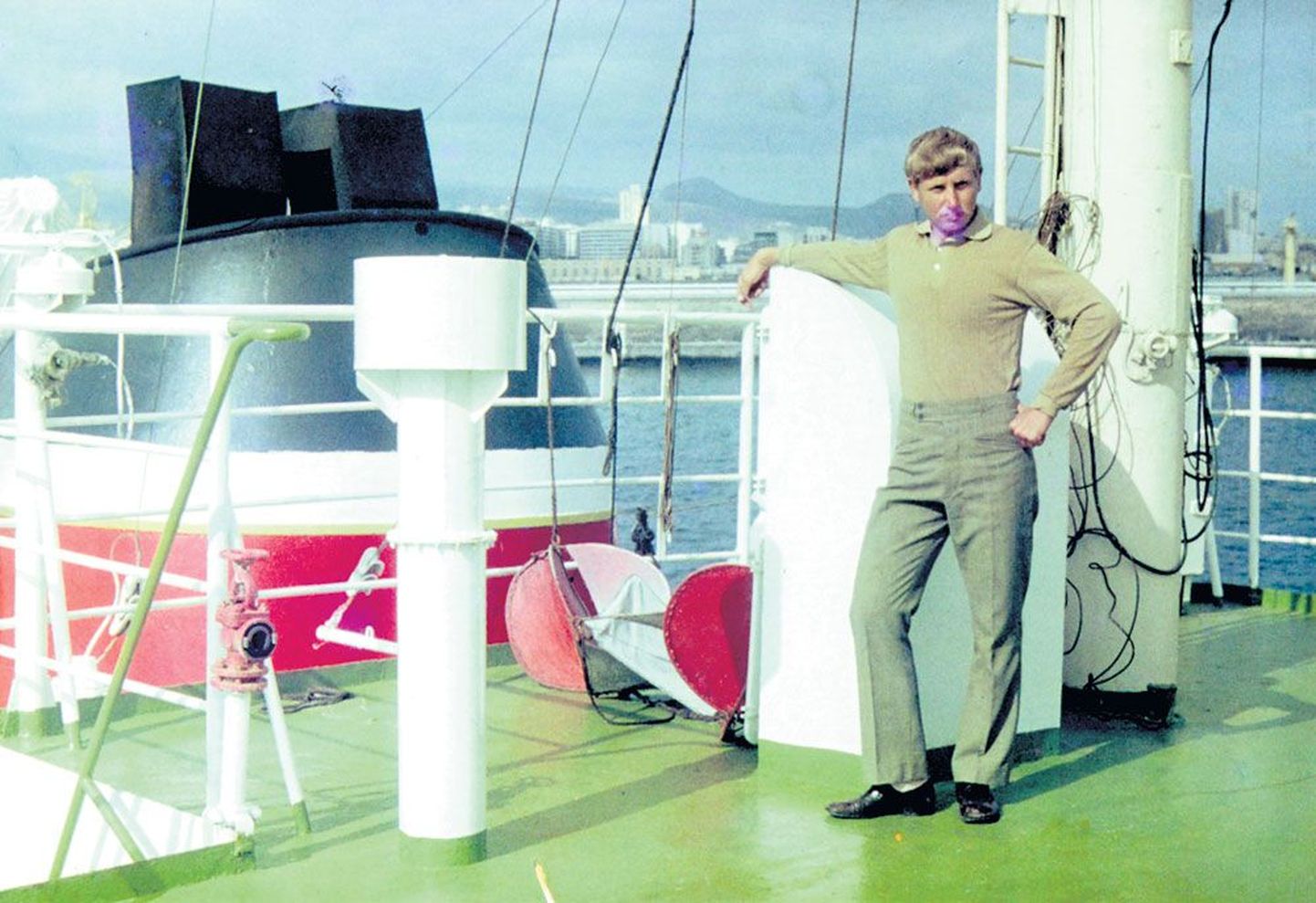 Kapteni abi laeval Sovetskaja Rodina aastal 1973.