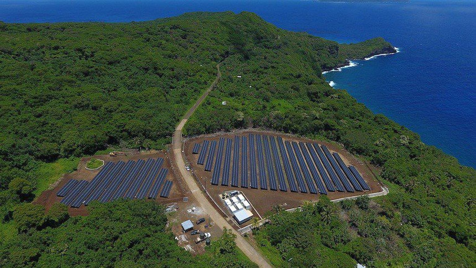 Tesla viib 600 elanikuga eksootilise saare üle päikeseenergiale