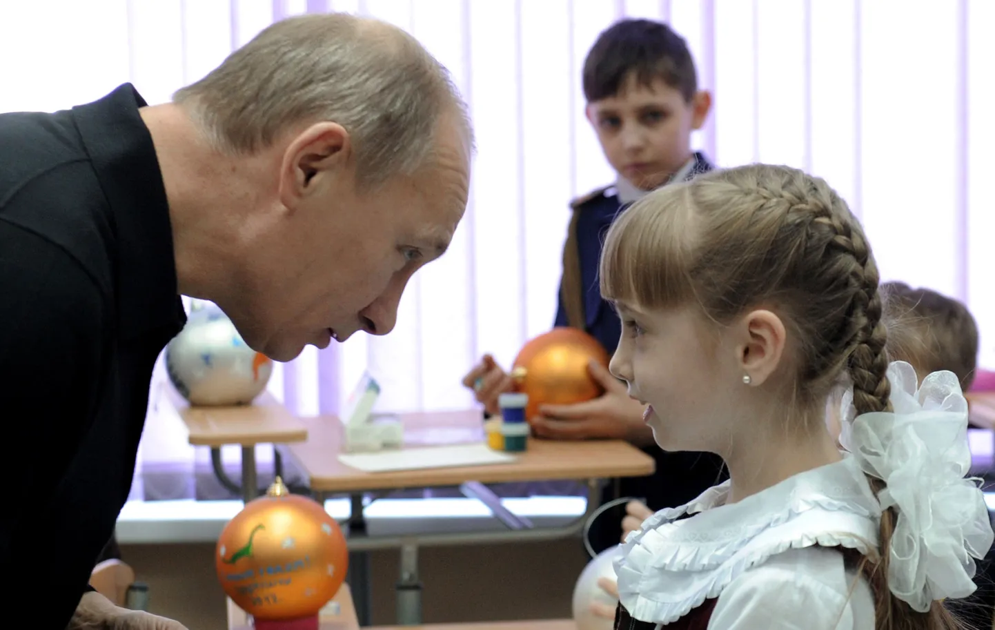 Владимир Путин посетил школу, 2011 год