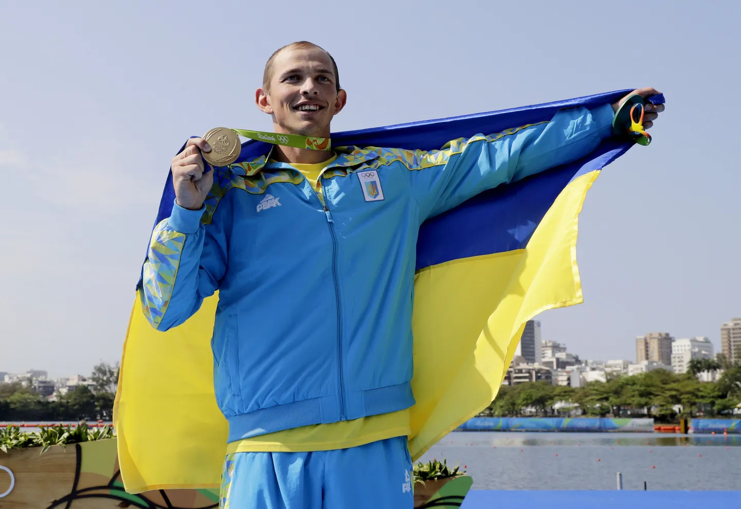 Юрий Чебан с золотой медалью Рио.