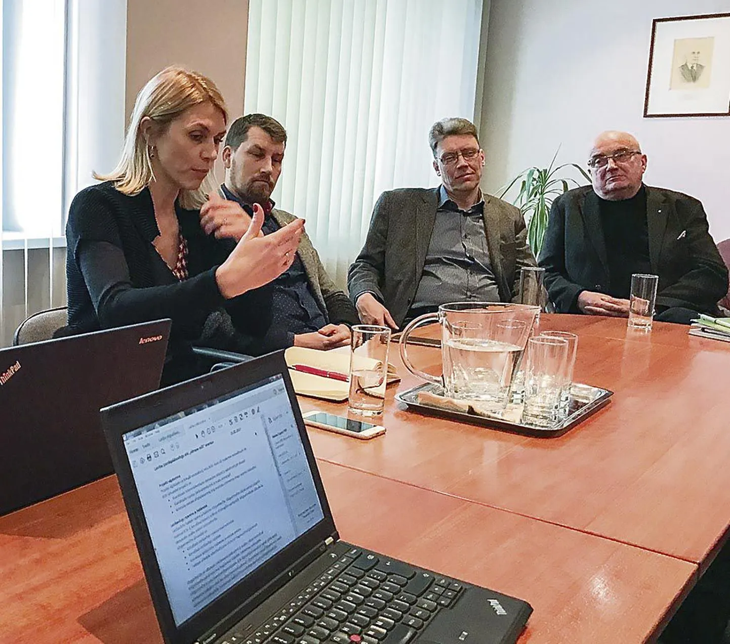 Veel selle aasta veebruaris sai DigiTee projekt minister Urve Palolt positiivse hinnangu. Pildil Urve Palo, Andres Metsoja, Sivar Tõnisson, Teet Kurs.
