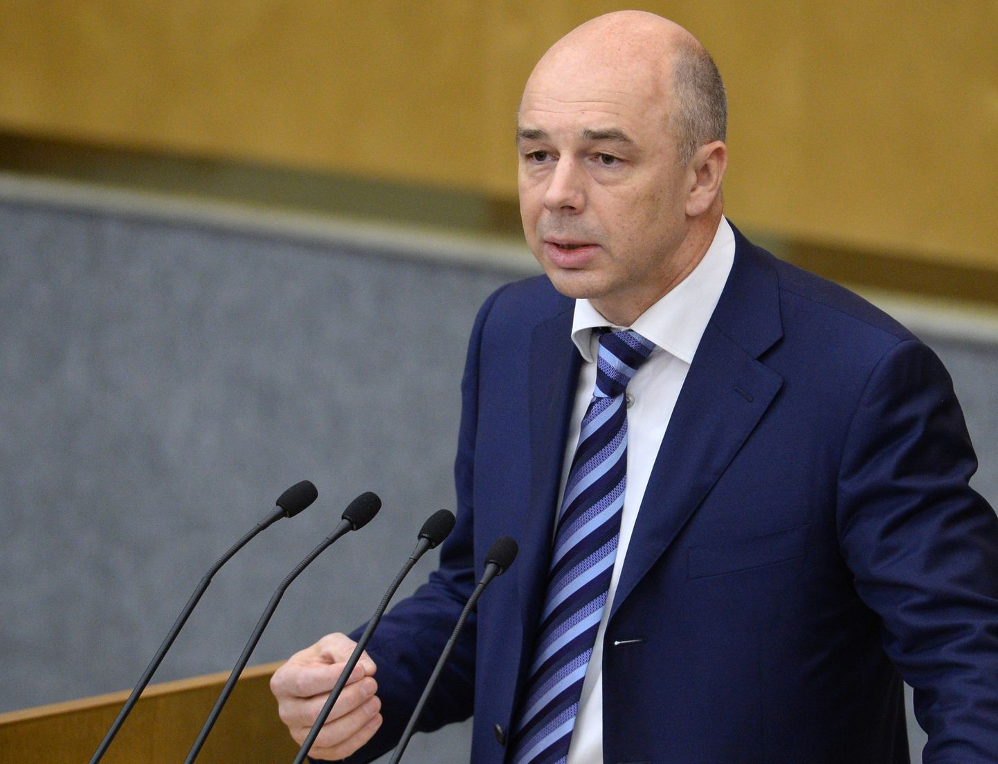2737211 11/13/2015 Finance Minister Anton Siluanov speaks at the State Duma plenary meeting. Vladimir Fedorenko/RIA Novosti