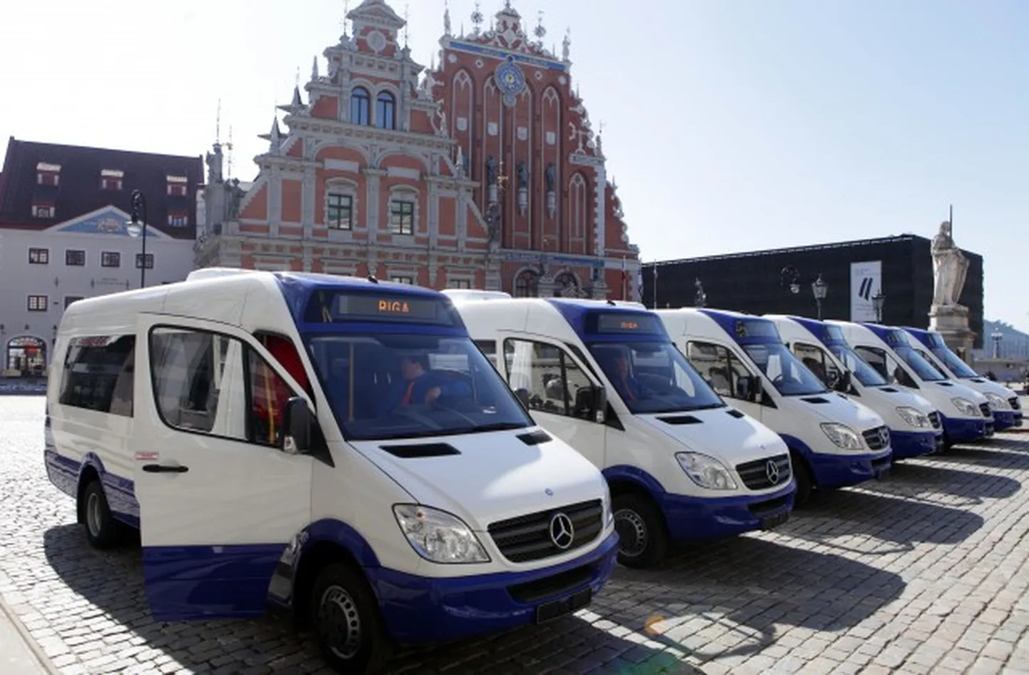 "Rīgas mikroautobusu satiksme" mikroautobusi.