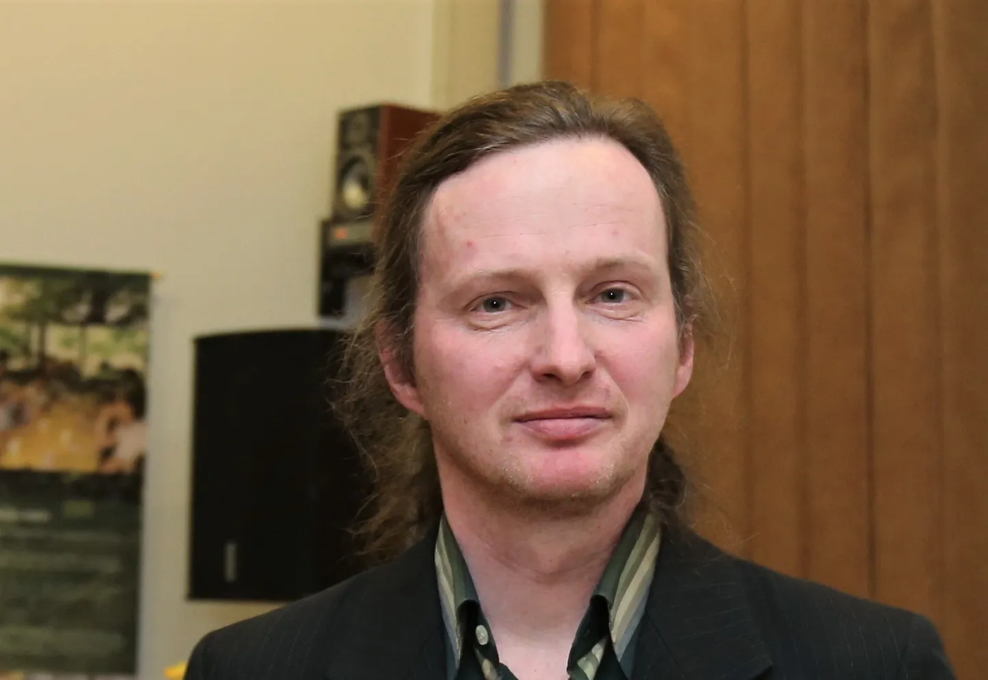 Kirjanik Mehis Heinsaar.