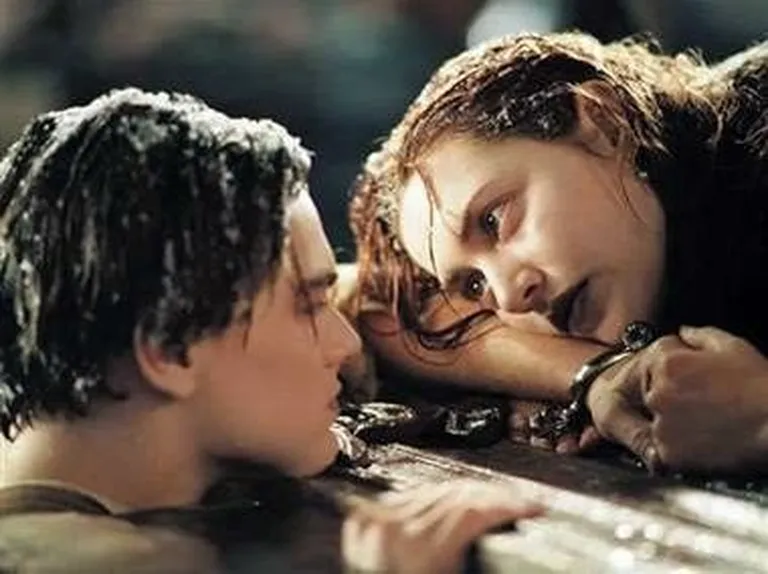 Kaader filmist «Titanic», pildil Kate Winslet ja Leonardo DiCaprio