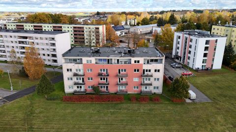 Märjal on sajad inimesed elektrita