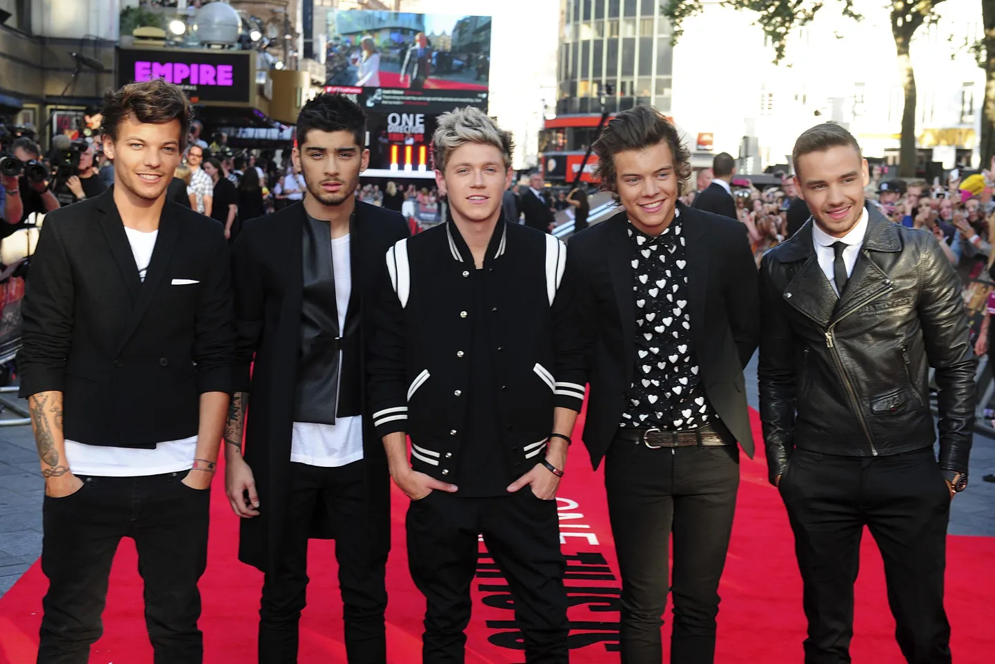 Группа One Direction. Луи Томлинсон, Зейн Малик, Найл Хоран, Гарри Стайлс и Лиам Пейн.
