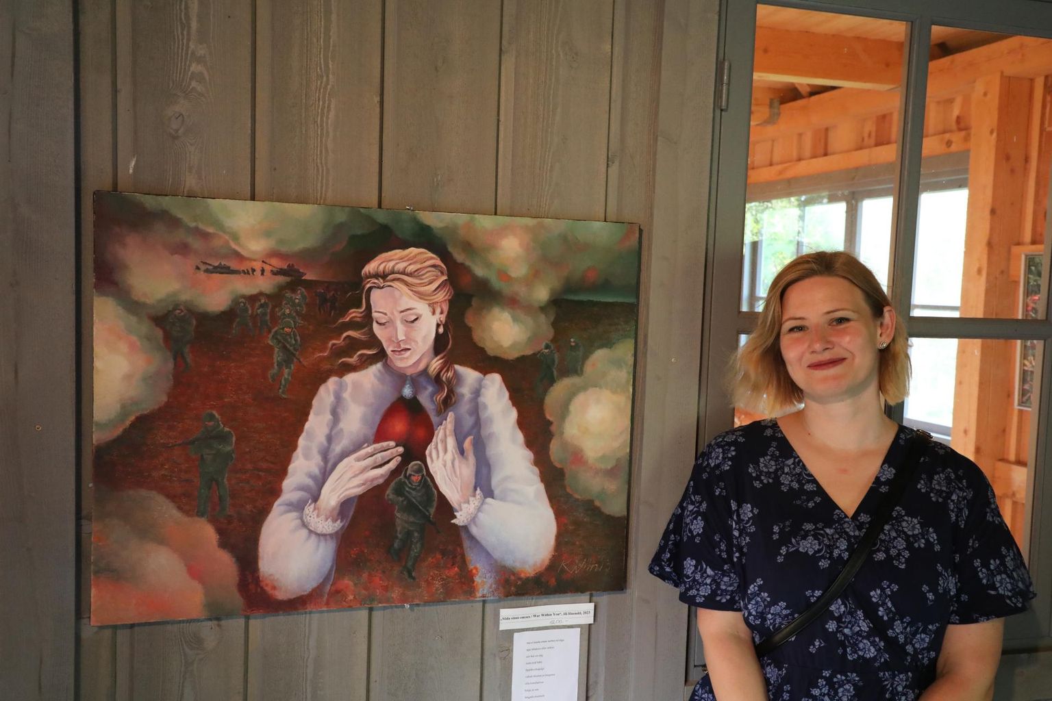 Kristina Viin on Muläänruusi viinud teiste teoste hulgas tänavuse maali «Sõda sinus eneses». Nii selle kui ka muude piltide juurde on ta pannud oma luuletuse.