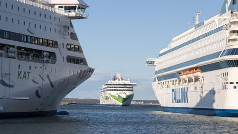 Финская береговая охрана развернула 48 пассажиров из Эстонии