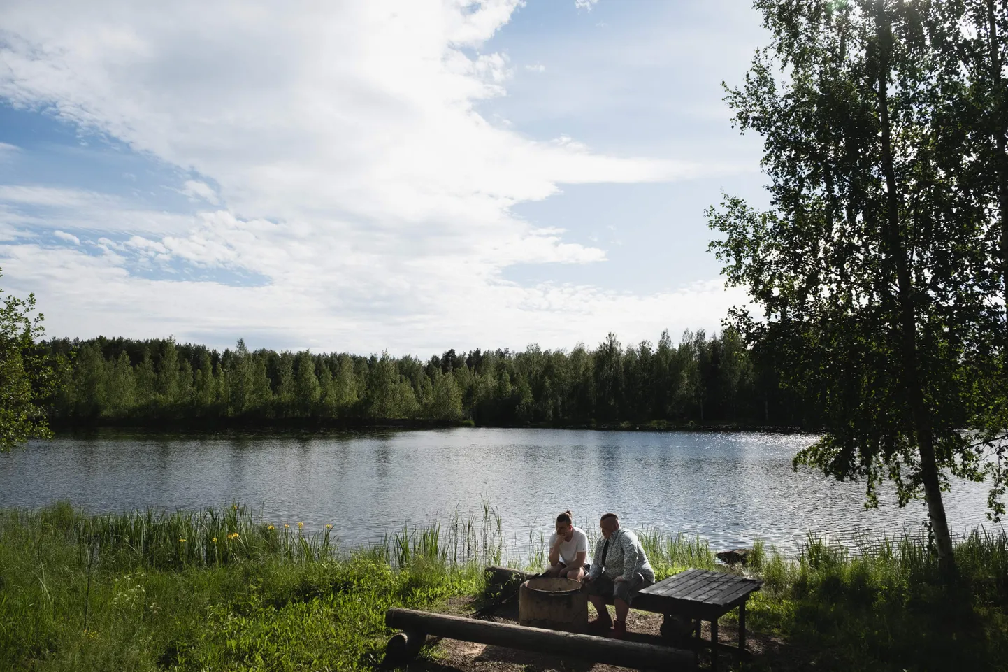 19aastased Leevi Natunen (vasakul) ja Miika Leikas tahavad lihtsalt elada seal, kus nad üles kasvasid.
