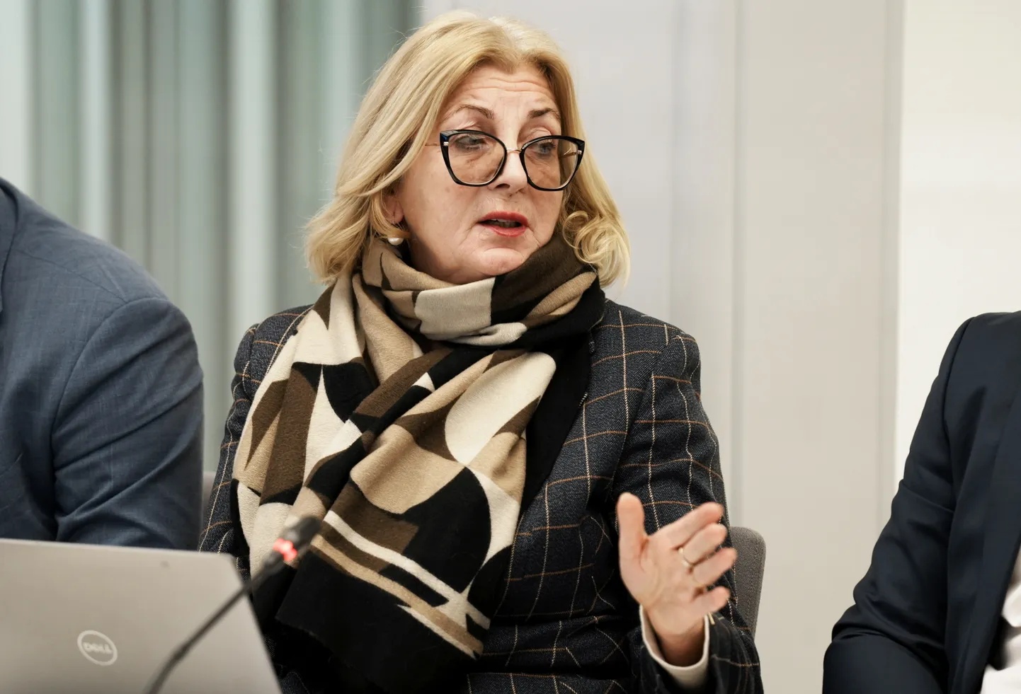 Saeimas deputāte Skaidrīte Ābrama piedalās Saeimas parlamentārās izmeklēšanas komisijas noslēguma sēdē par "Rail Baltica" projekta parlamentārās kontroles nodrošināšanu, lai apzinātu projekta īstenošanā pieļautās kļūdas un panāktu, ka tas kļūst par prioritāru valdības jautājumu.