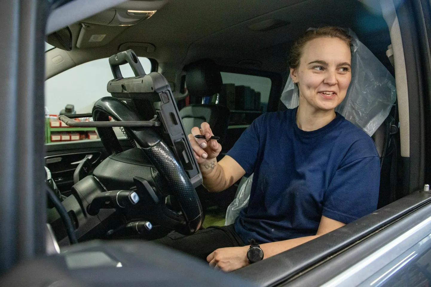 Muude ametite seas pakutakse Pärnumaal leivateenimise võimalust autotehnikuna nii Tori vallas kui Pärnu linnas.