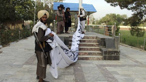 Taliban kuulutas presidendipaleest võitu Afganistani valitsuse üle