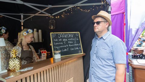 VALIKUT JALAGA SEGADA ⟩ Viljandi folgil on toidu hinnad seinast seina, kuid nälga ei jää keegi