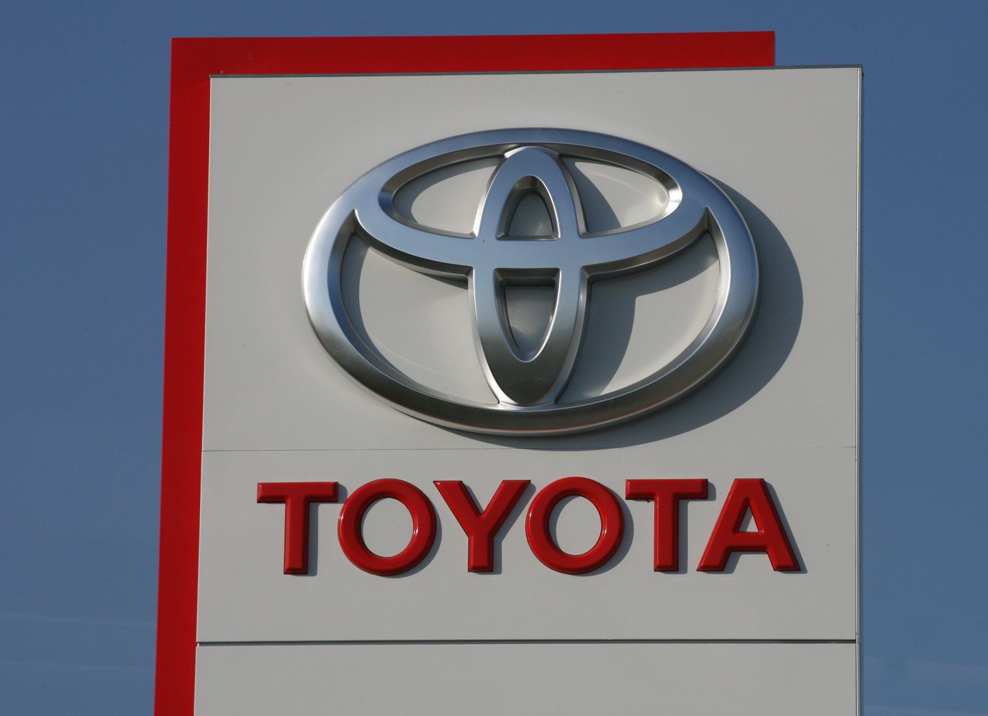 Juunis osteti Pärnus kaheksa uut Toyota sõidukit.