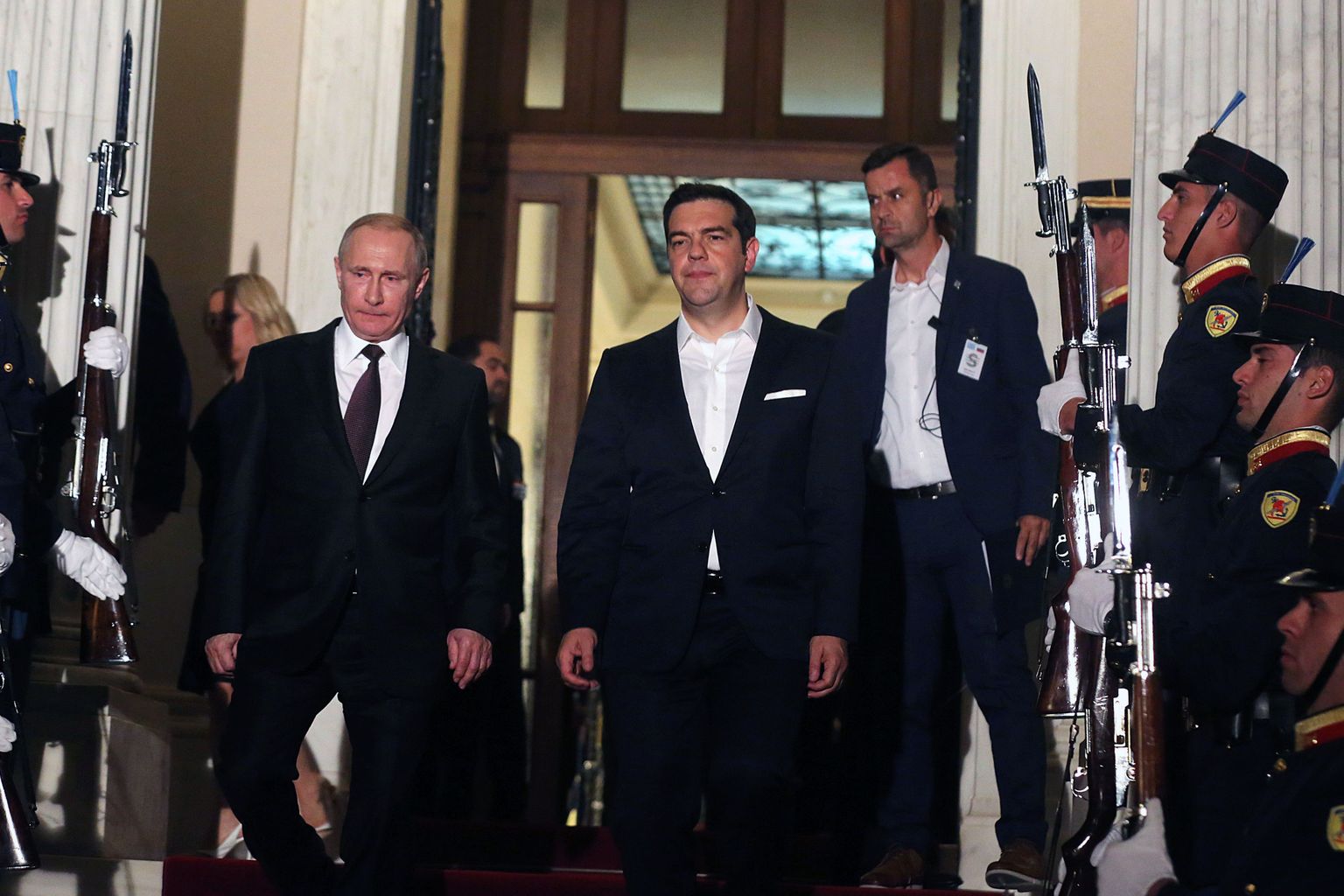 Venemaa president Vladimir Putin saabus reedel kahepäevasele visiidile Ateenasse, kus peab läbirääkimisi Kreeka juhtkonnaga.