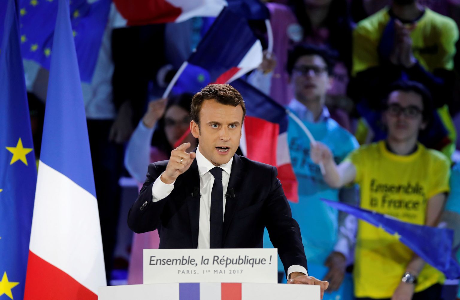 Emmanuel Macron kampaaniakoosolekul.