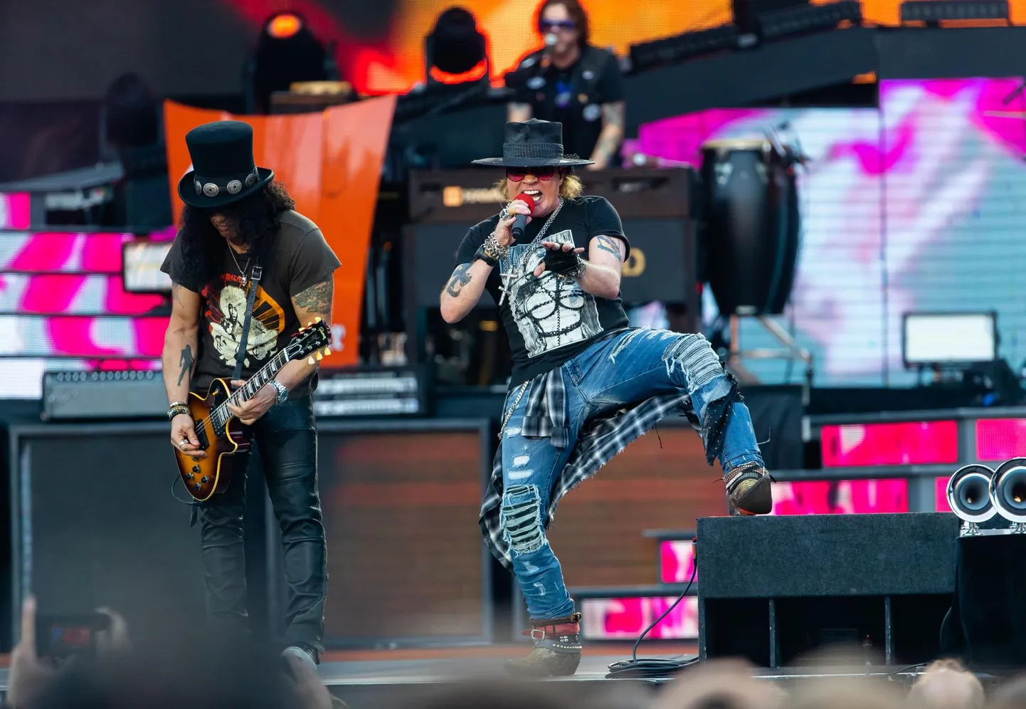 Guns N` Roses Tallinnas. Slash ja Rose on jälle sõbrad.