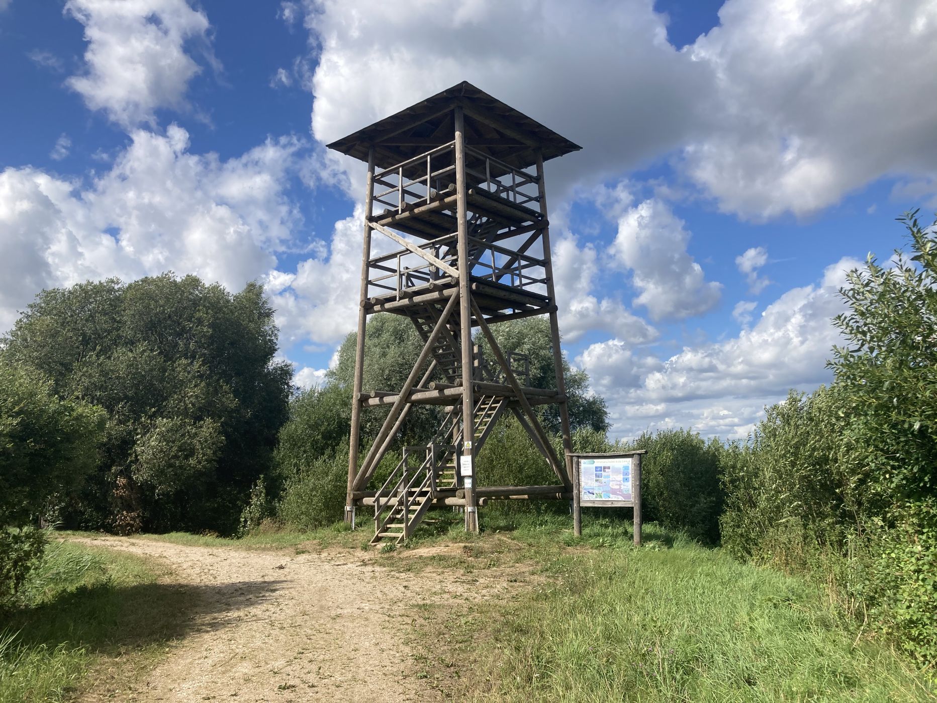 Tartu linnavalitsus andis 20. juulil Ilmatsalu linnuvaatlustornile kasutusloa.
