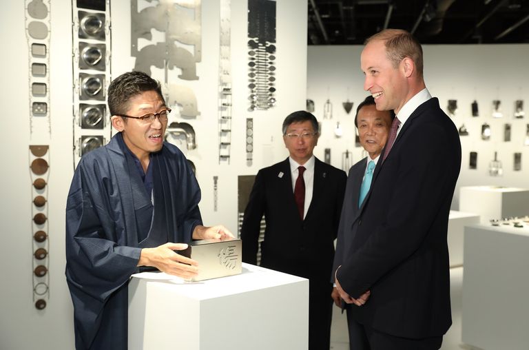 Prints William tutvumas Londonis avatud Jaapani kultuurikeskusega