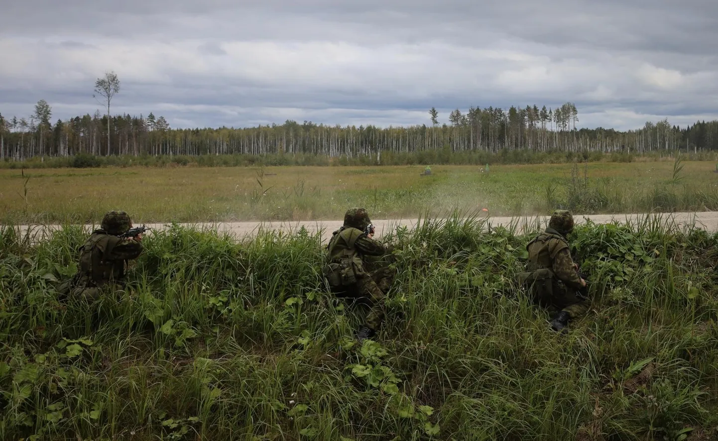 Kraavis kõhuli, metsas jalul – nii see õppekogunemine kulges.