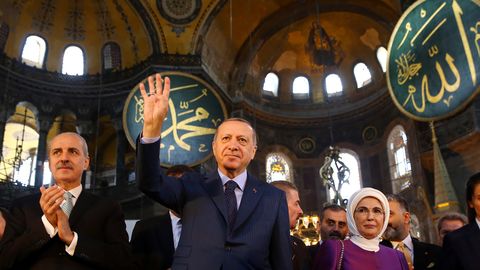 Erdoğan üritab oma kaduvat toetust päästa